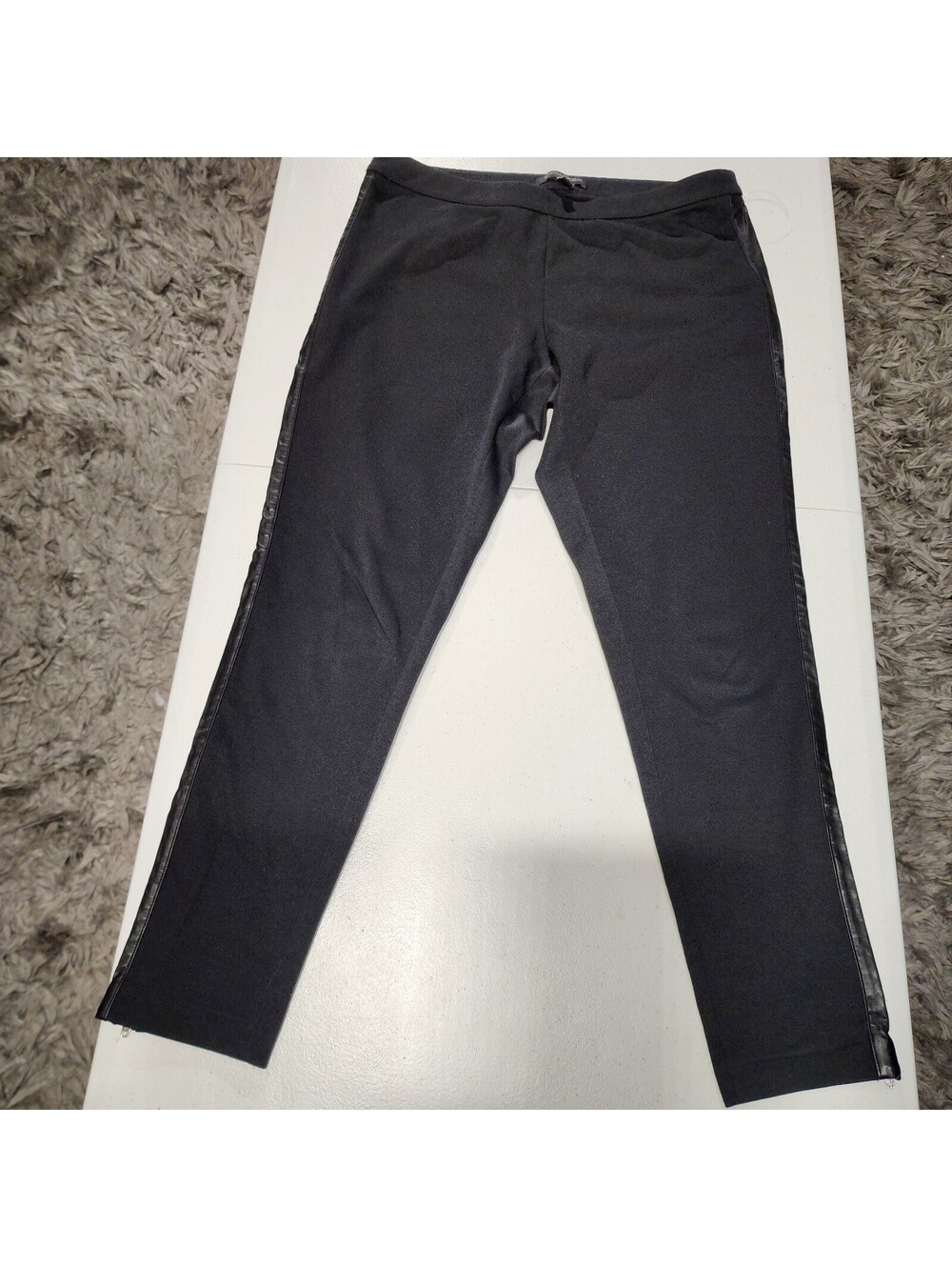 Banana Republic Black Women's Pants Petite Zipper Accents Polyester 30in Inseam